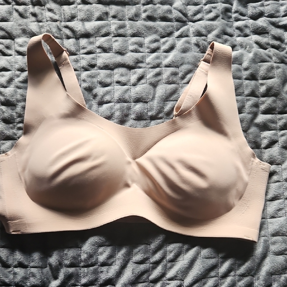 Ambrielle Cream Wireless Comfort Bra Full Coverage